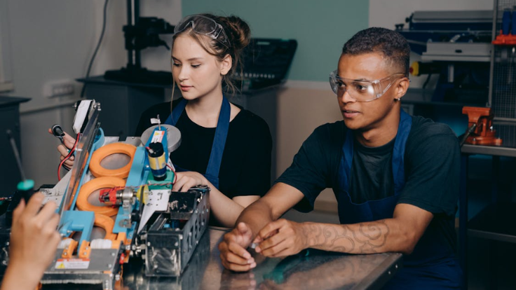Northern Ireland apprenticeship numbers grow fastest at higher levels