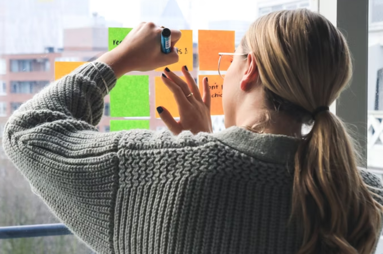 Discover! Creative Careers e-learning modules on the creative industries