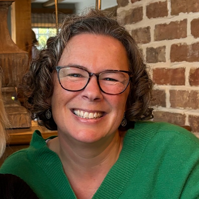 Lis McGuire
